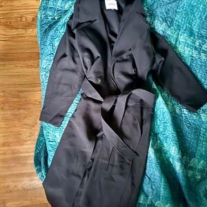 luxe black trench coat, worn once 🧥